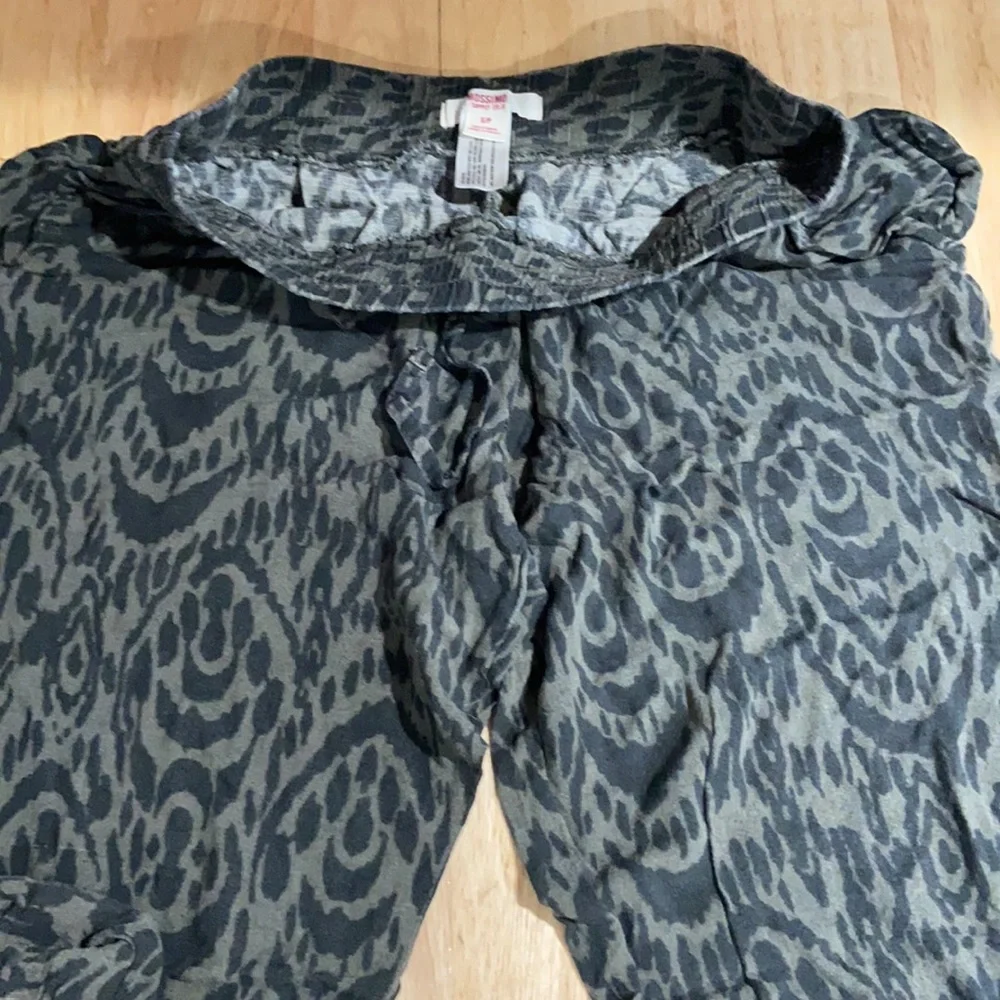 Leopard Patterned - Picture 4 of 4